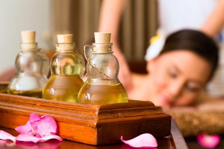 essential oils massage therapy